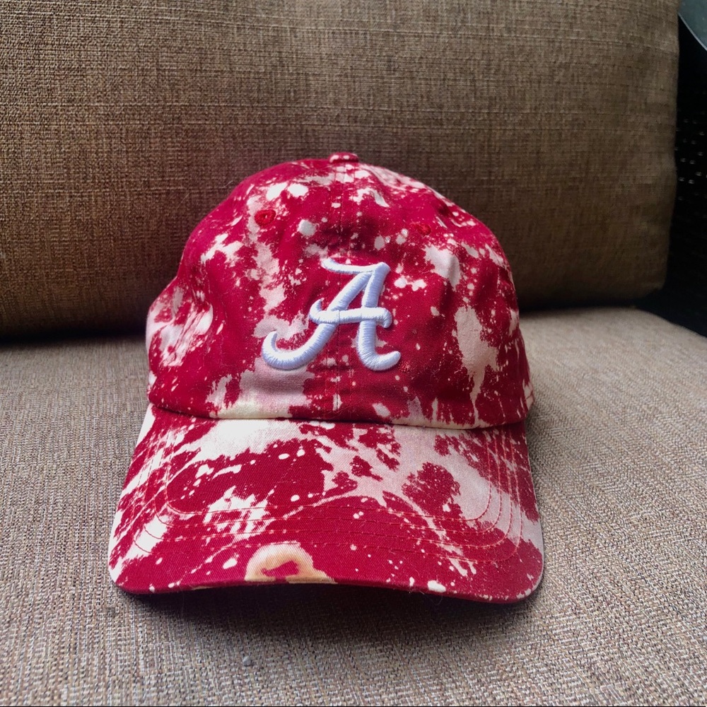 Bleach dyed Alabama baseball cap🅰️